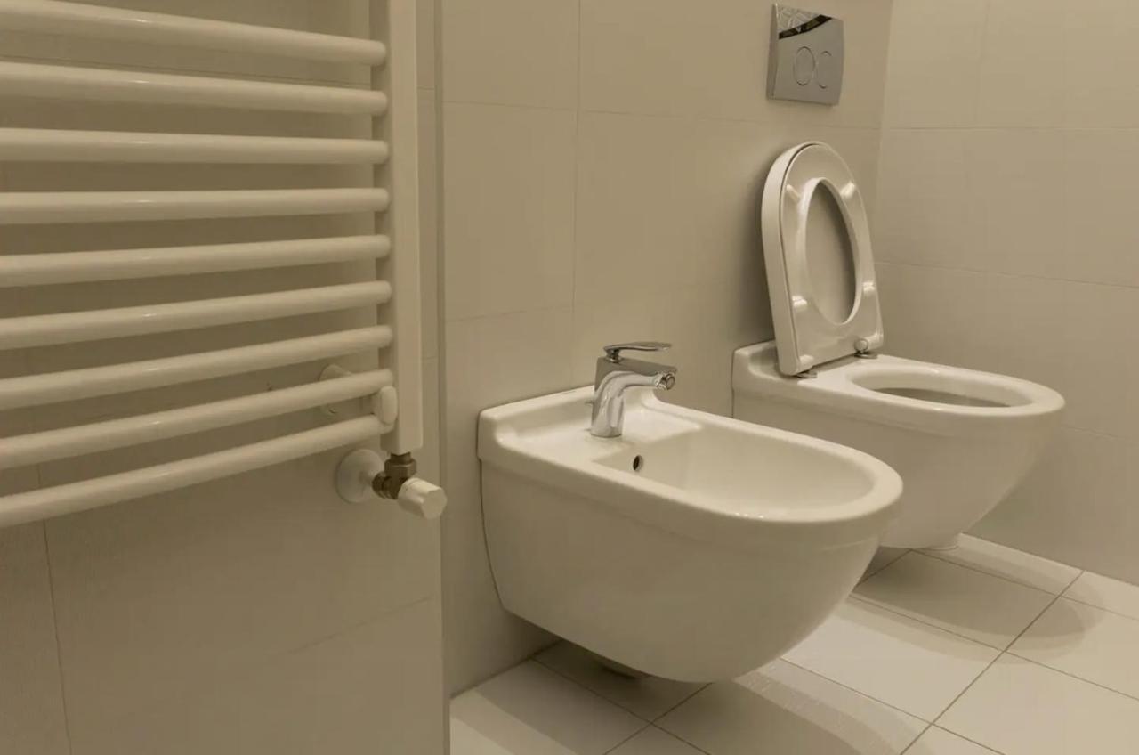 Premium Apartment By Hi5 - Lendvay Palace Budapest Ngoại thất bức ảnh